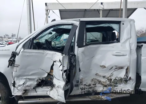 2020 Chevrolet Silverado 1500 z USA, uszkodzony, nr VIN 3GCPWCED7LG439416